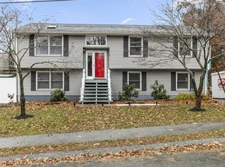 2 Tedesco Dr, Woburn, MA 01801