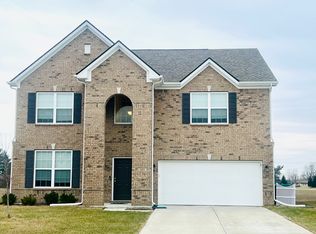 1019 Barberry Dr, Greenwood, IN