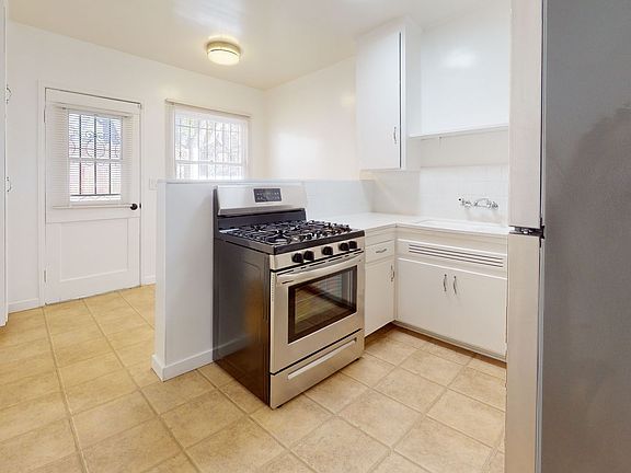 4th image of 11814 Venice Blvd #11816-1/2
