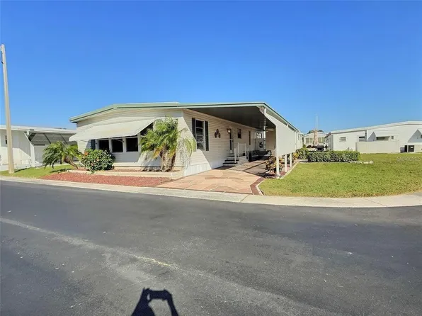 667 Sugar Palm St, Largo, FL 33778