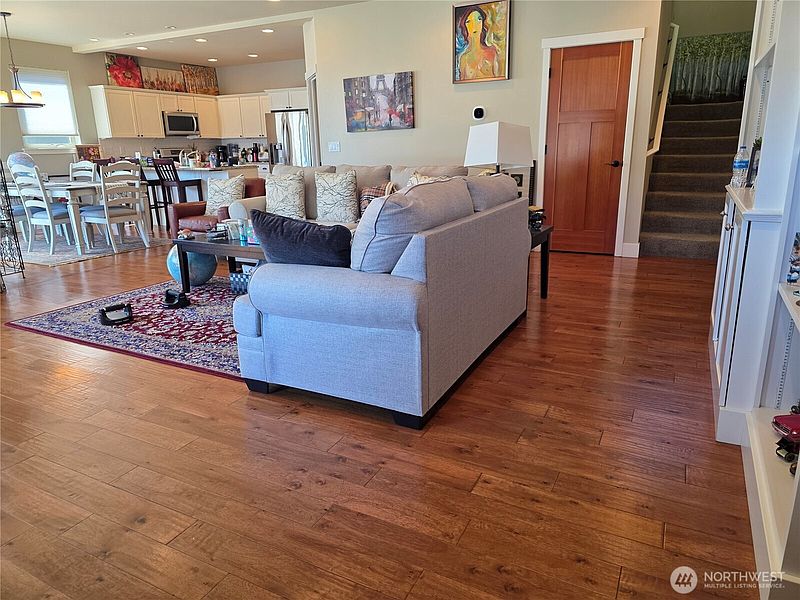 5th image of 3336 Stonecrop Way