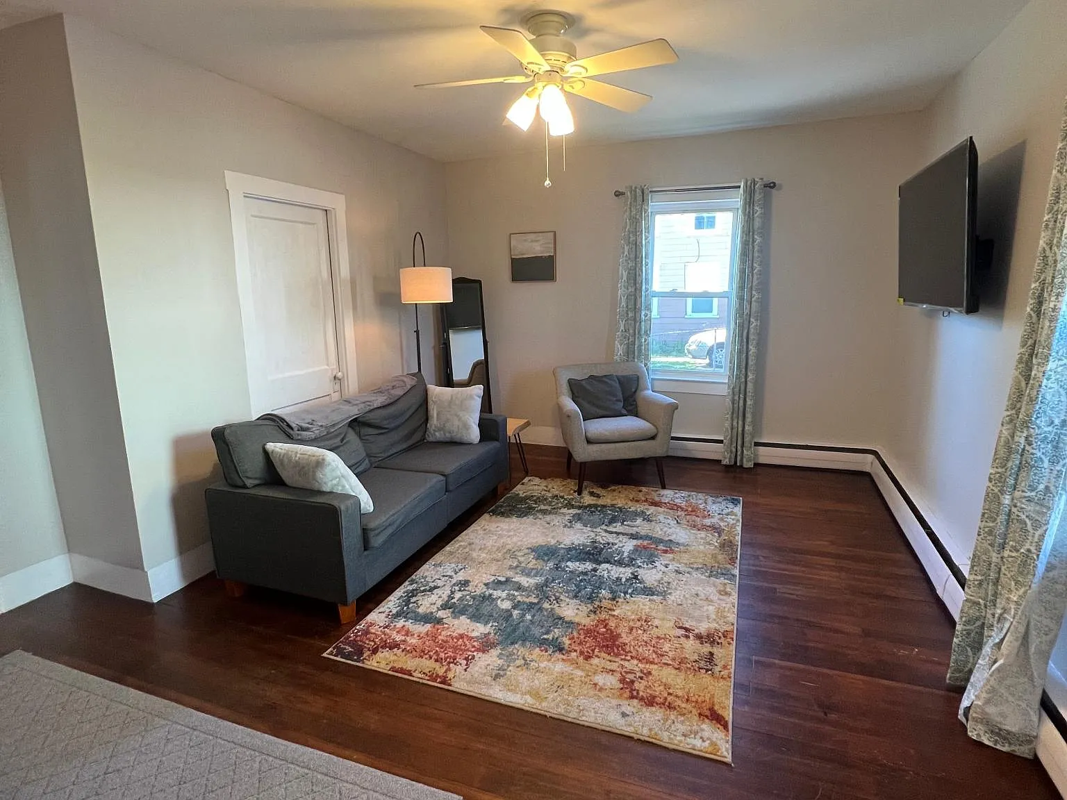 2 bed, 782 sqft, $2,500 — Photo 2