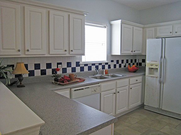 Fresh paint in Kitchen