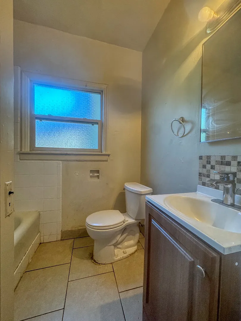 739 Pajaro St and 109 Pine St. - 739 Pajaro #7 — Photo 3