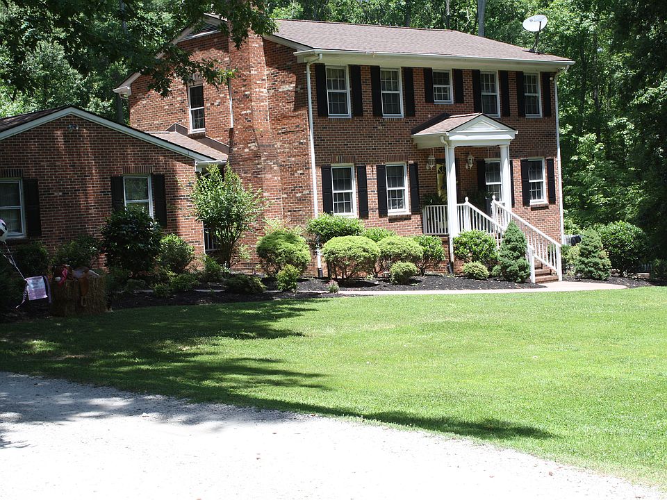 1st image of 1206 Meadowbrook Ln