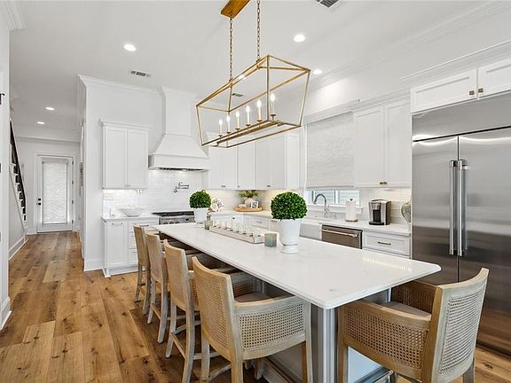 5th image of 973 Marina Blvd Unit B