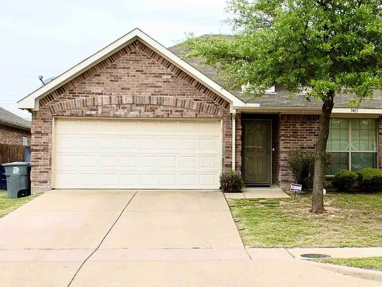 3415 Brahma Dr — Photo 1