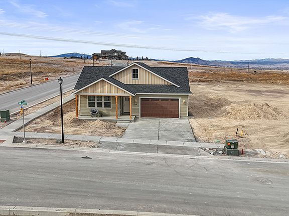 2nd image of 2726 Lone Chief Loop