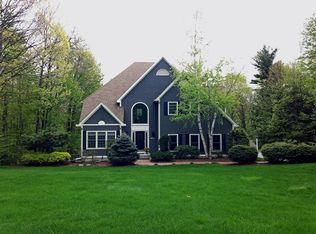 45 Hawk Dr, Bedford, NH 03110