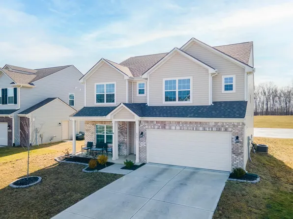 6903 Aster Dr, Pendleton, IN 46064