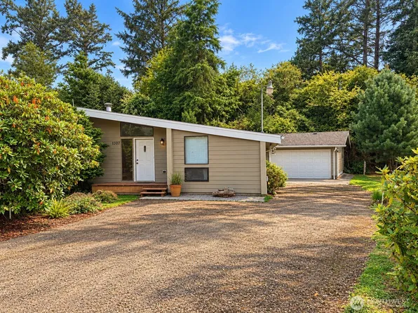 31307 L Street, Ocean Park, WA 98640
