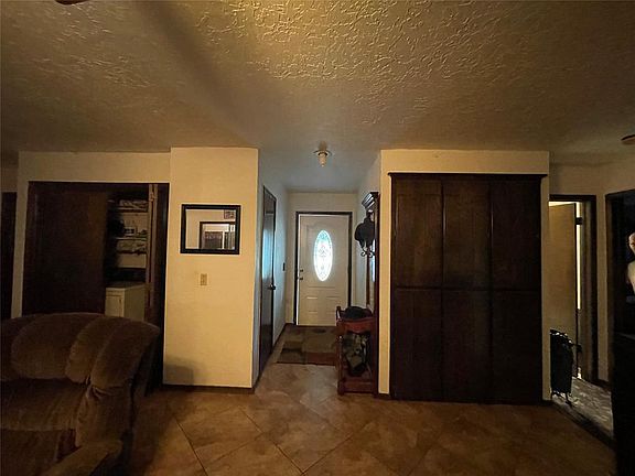 4th image of 1417 N Spring Dr