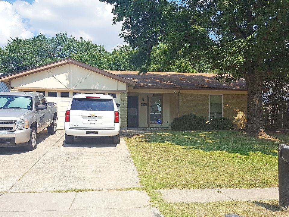 1st image of 2712 Starlake Ct