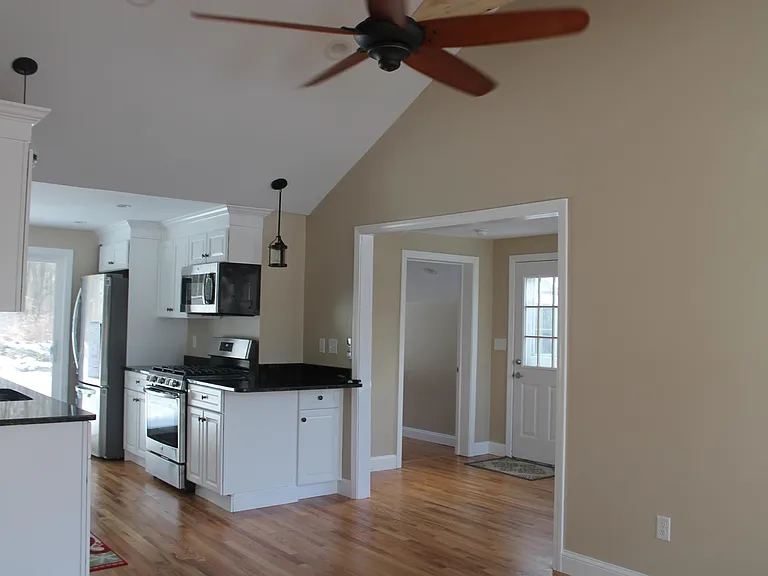 Llynwood Dr — Photo 2