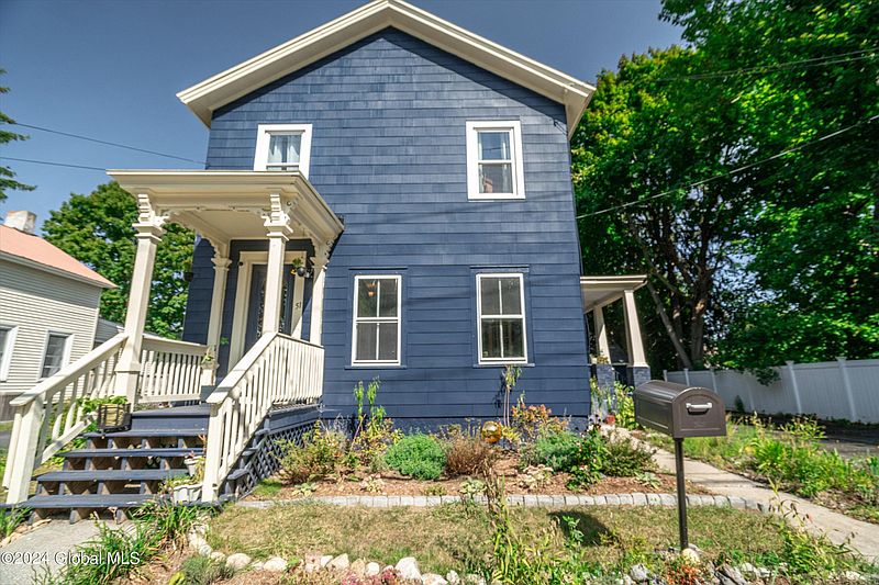 3rd image of 51 Crandall Street