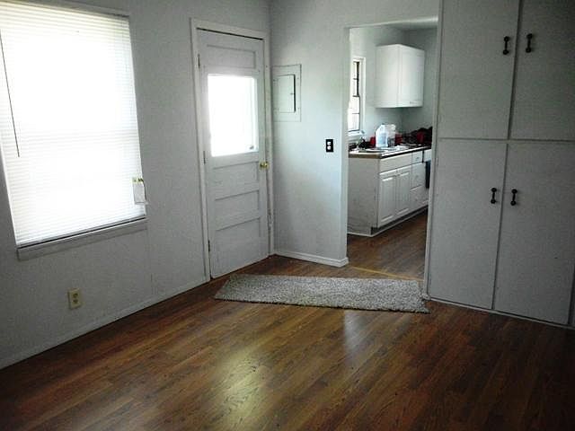 2nd image of 6319 N West Park View St