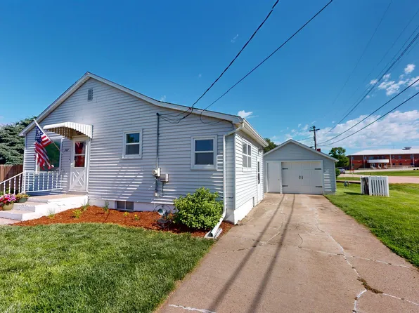 307 E Lincoln Ave, Amherst, NE 68812