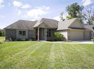 8111 Shady Lake Dr, Fort Wayne, IN