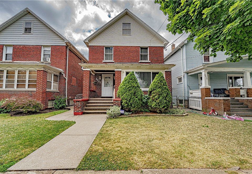 2217 Woodlawn Ave, Niagara Falls, NY 14301 Zillow