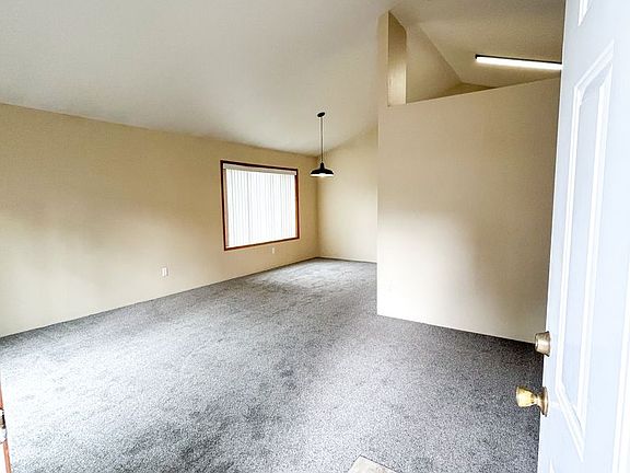3rd image of 5743-5745 Glenridge Way #5747