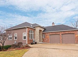 18975 174th St, Tonganoxie, KS 66086