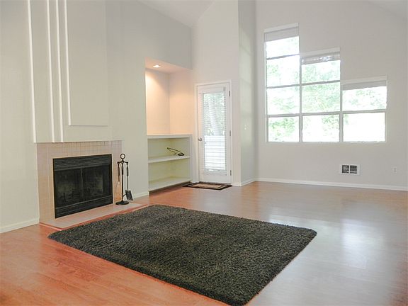 2nd image of 408 4th Ave
