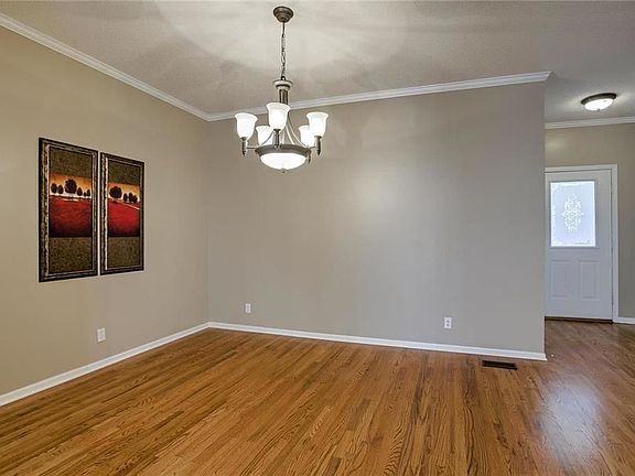 3rd image of 6208 W 155th St