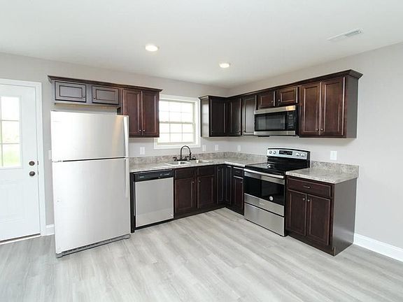 2nd image of 1724 Manning Dr #4