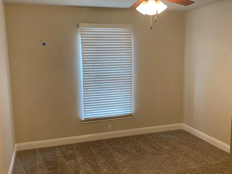 58 Ivy Ct — Photo 4