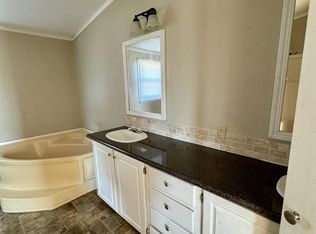 1033 State Highway 31, Mount Calm, TX 76673