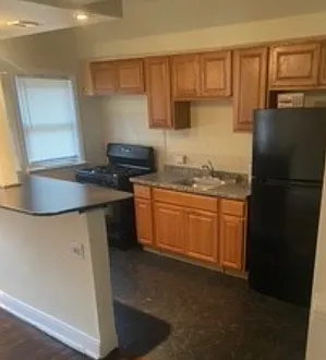 2417 W Cold Spring Ln — Photo 3