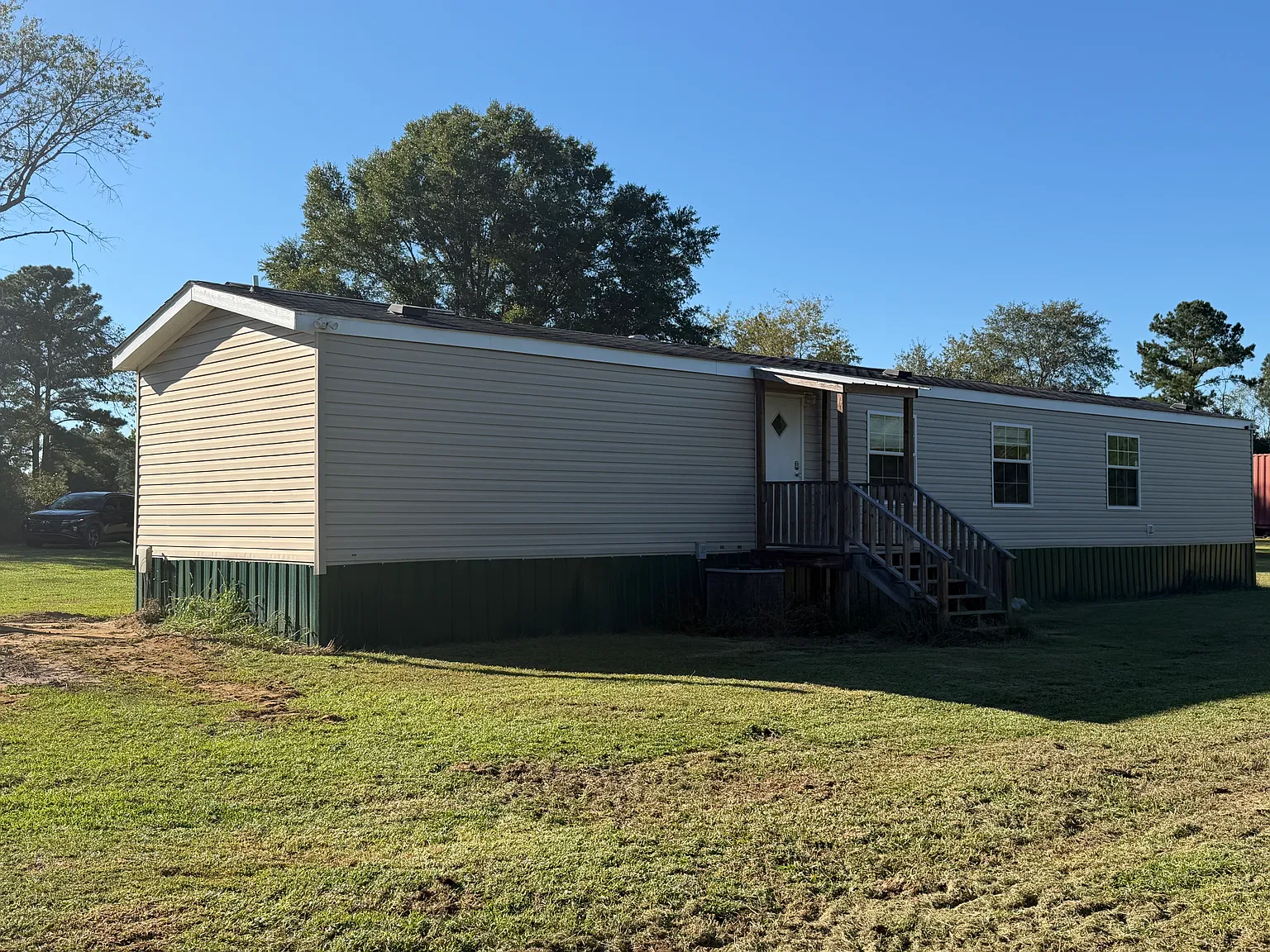 3 bed, 1152 sqft, $1,350 — Photo 3
