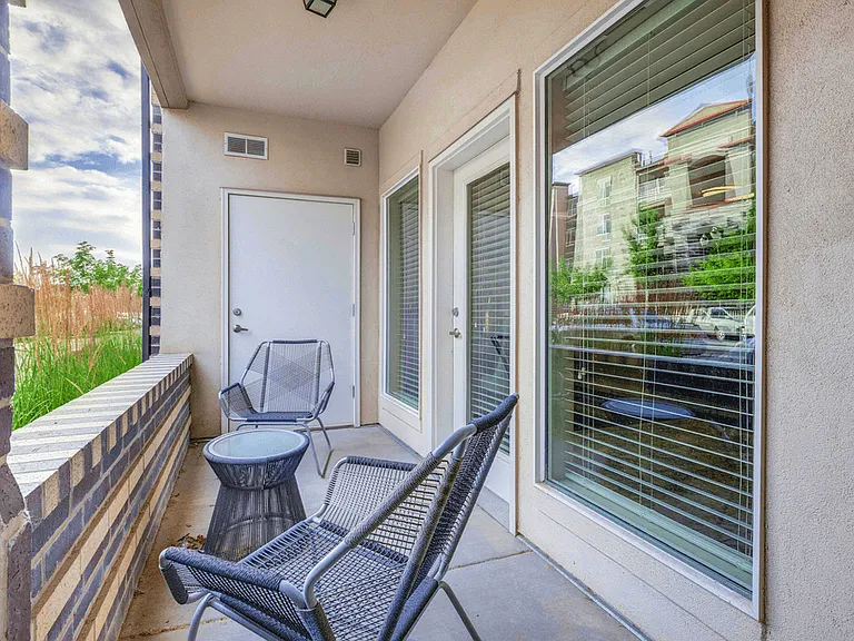 Avida Apartments — Photo 56