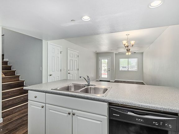 4th image of 5112 N 17th Ave APT 21