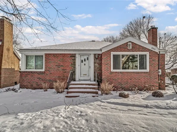 365 Pine Ridge Rd, Buffalo, NY 14225