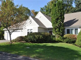 10 Madison Ln #10, Avon, CT 06001