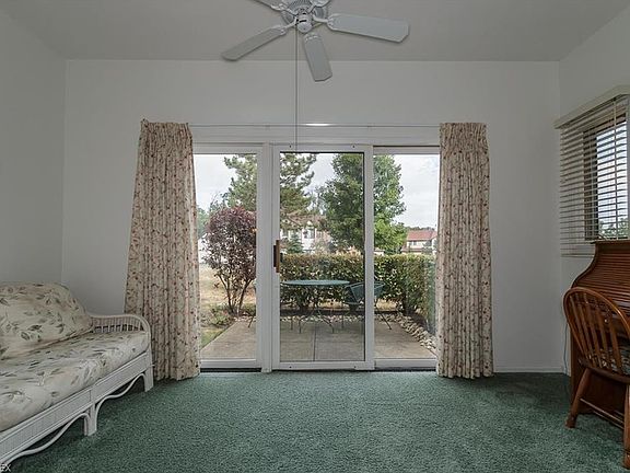 5th image of 9665 Sylvan Ln Unit 9665