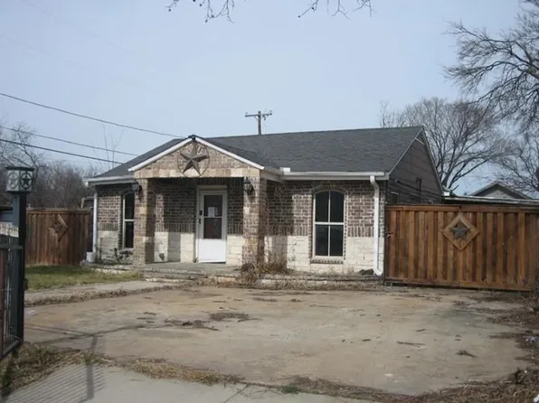 3701 Forbes St, Fort Worth, TX 76105