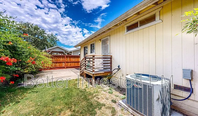 832 S Orchard Ave — Photo 33