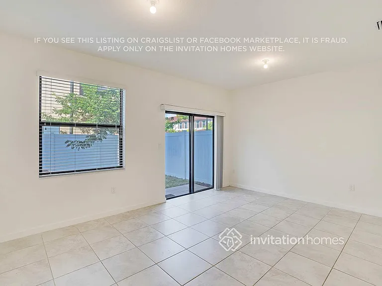 3373 W 105th Ter — Photo 10
