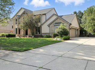 1597 Hamlet Dr, Troy, MI