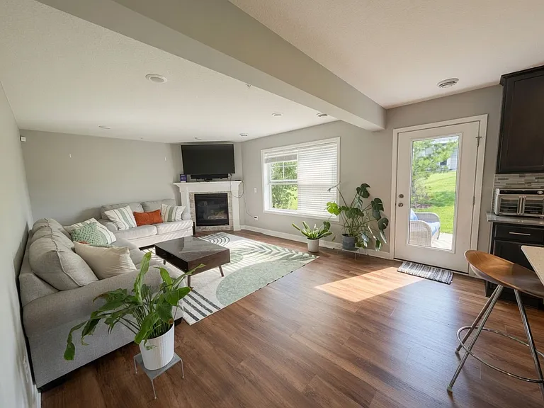 4782 Martingale Dr — Photo 13