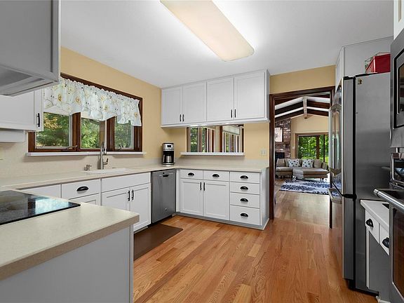 4th image of 1611 Kriste Ct