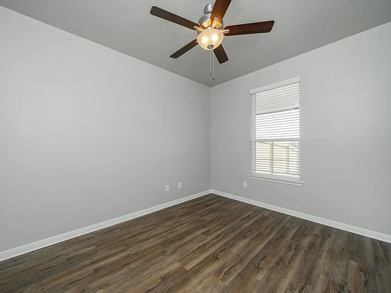 1129 Trellis Pass — Photo 38