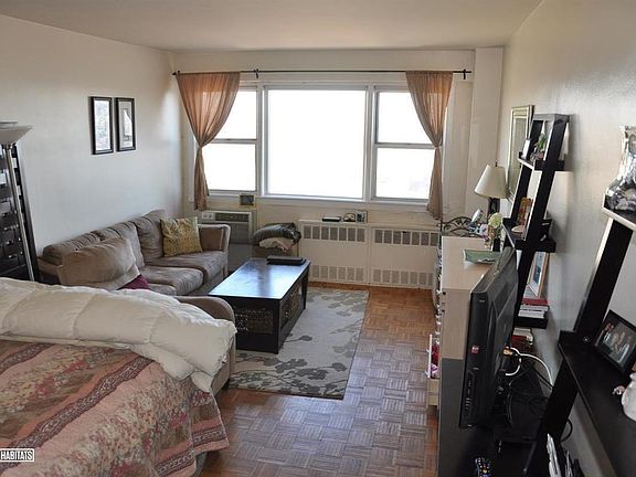 3rd image of 105 3rd Ave #17F