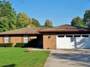 7126 Angling Rd, Cottrellville, MI 48039