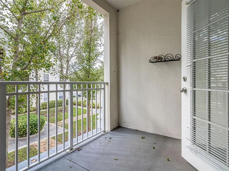 233 Goldenrain Dr #202 — Photo 32