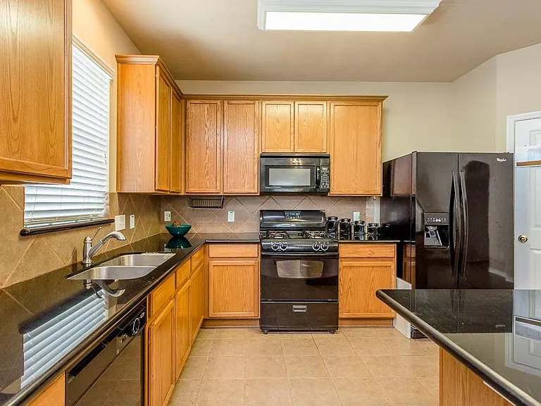4530 Hall Croft Chase Ln — Photo 8