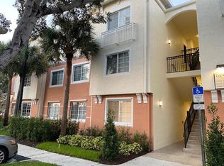 9857 Baywinds Dr APT 9105, Royal Palm Beach, FL 33411