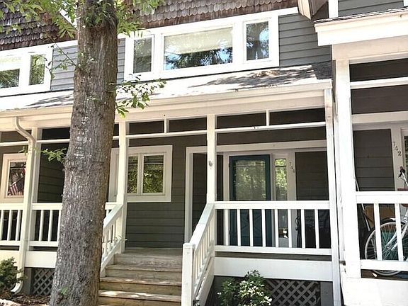 3rd image of 744 Indigo Village Ct